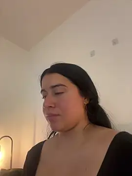 KallyMyller1 online show from 17, 4, 2026