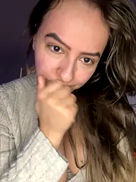 Snapshot of eleonoree chatting on 1, 12, 2025 eleonoree online show from 1, 12, 2025