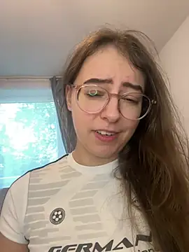 eleonoree online show from 25, 6, 2026