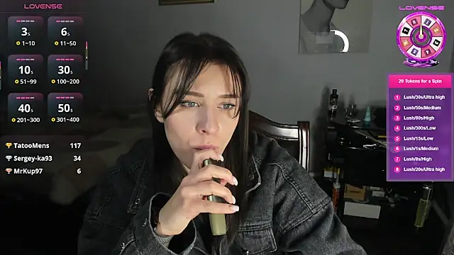 Snapshot of KindKristy chatting on 8, 2, 2025 KindKristy online show from 8, 2, 2025