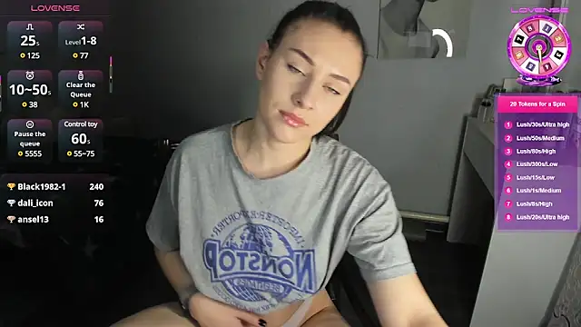 Snapshot of KindKristy chatting on 20, 2, 2025 KindKristy online show from 20, 2, 2025