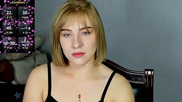 Snapshot of KindKristy chatting on 15, 9, 2025 KindKristy online show from 15, 9, 2025