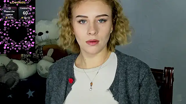 Snapshot of KindKristy chatting on 19, 9, 2025 KindKristy online show from 19, 9, 2025