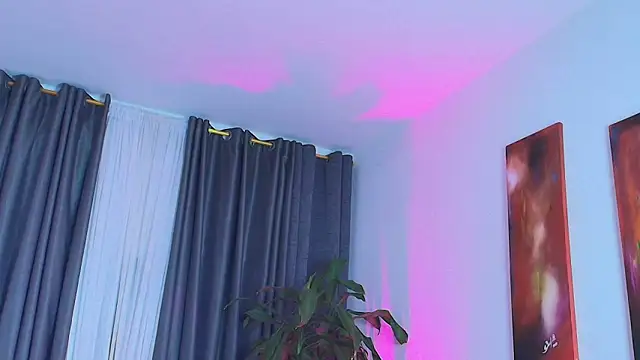 Aliciawonderxx online show from 26, 4, 2026