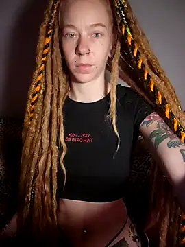 Snapshot of LucidLucy chatting on 22, 10, 2025 LucidLucy online show from 22, 10, 2025