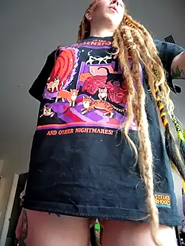 Snapshot of LucidLucy chatting on 28, 10, 2025 LucidLucy online show from 28, 10, 2025