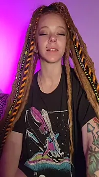 Snapshot of LucidLucy chatting on 9, 11, 2025 LucidLucy online show from 9, 11, 2025