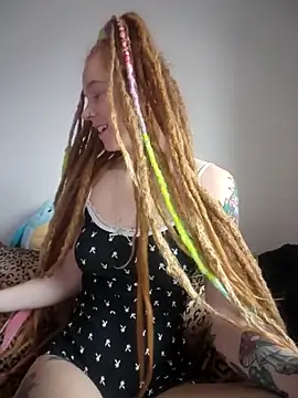 Snapshot of LucidLucy chatting on 26, 11, 2025 LucidLucy online show from 26, 11, 2025