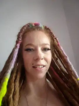 Snapshot of LucidLucy chatting on 30, 11, 2025 LucidLucy online show from 30, 11, 2025