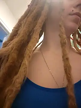 Snapshot of LucidLucy chatting on 2, 12, 2025 LucidLucy online show from 2, 12, 2025