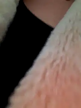 Dirtyfeelin online show from 3, 3, 2025