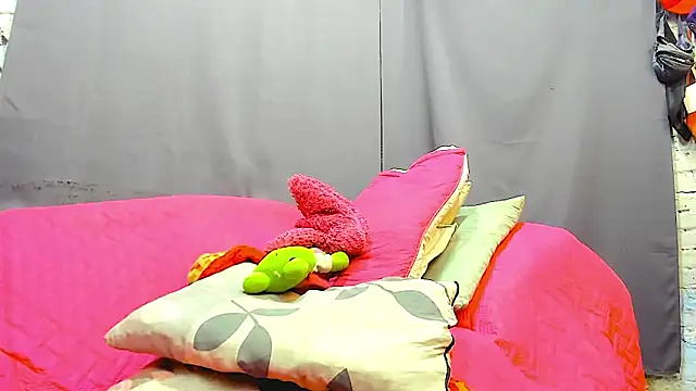 KataleyaCollins online show from 21, 4, 2026