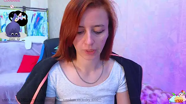 Snapshot of DanaMartina chatting on 7, 2, 2025 DanaMartina online show from 7, 2, 2025