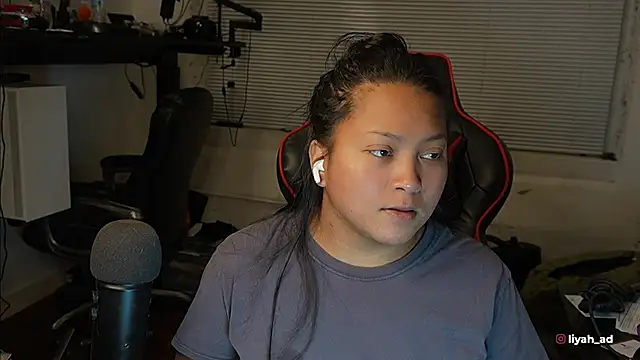 Bubbleliyah online show from 4, 2, 2026