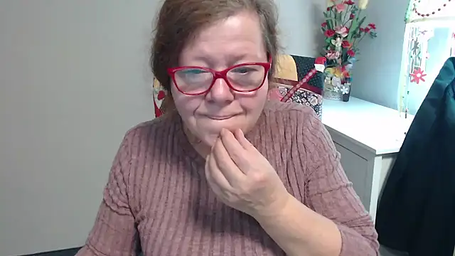 Snapshot of Adelewildx chatting on 3, 12, 2024 Adelewildx online show from 3, 12, 2024