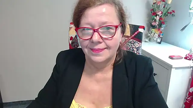 Snapshot of Adelewildx chatting on 4, 12, 2024 Adelewildx online show from 4, 12, 2024