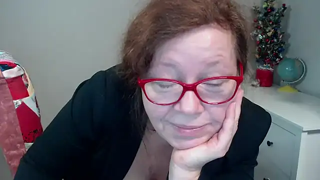 Snapshot of Adelewildx chatting on 8, 1, 2025 Adelewildx online show from 8, 1, 2025