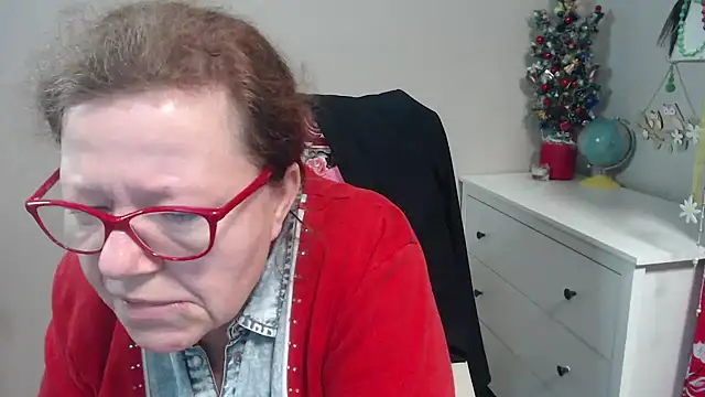 Snapshot of Adelewildx chatting on 13, 1, 2025 Adelewildx online show from 13, 1, 2025