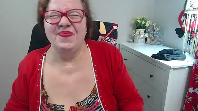 Snapshot of Adelewildx chatting on 3, 2, 2025 Adelewildx online show from 3, 2, 2025