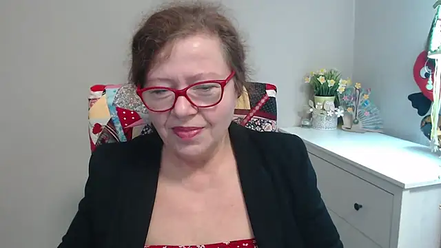 Snapshot of Adelewildx chatting on 6, 2, 2025 Adelewildx online show from 6, 2, 2025