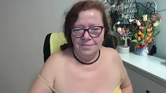 Snapshot of Adelewildx chatting on 2, 3, 2026 Adelewildx online show from 2, 3, 2026