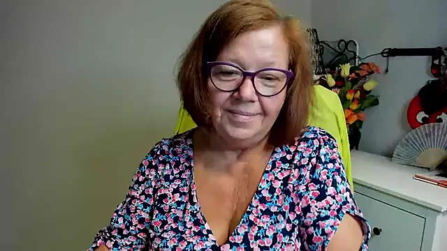 Snapshot of Adelewildx chatting on 2, 7, 2026 Adelewildx online show from 2, 7, 2026