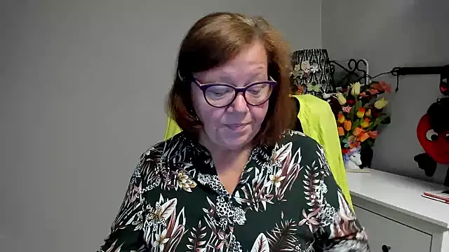 Snapshot of Adelewildx chatting on 8, 7, 2026 Adelewildx online show from 8, 7, 2026