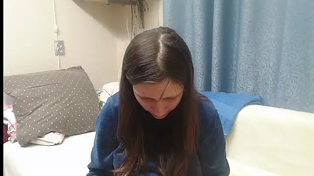 Snapshot of alisacucumber chatting on 12, 1, 2025 alisacucumber online show from 12, 1, 2025