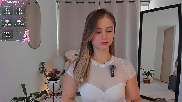 roxie gates  online show from 27, 9, 2025