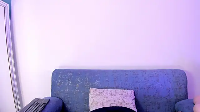 BellaMarieX online show from 2, 12, 2024