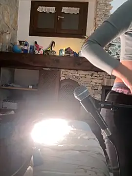 Snapshot of pisswhorelana chatting on 23, 10, 2025 pisswhorelana online show from 23, 10, 2025