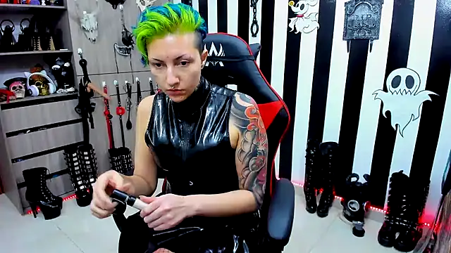 Snapshot of Mistress_Yelena chatting on 7, 12, 2024 Mistress Yelena online show from 7, 12, 2024