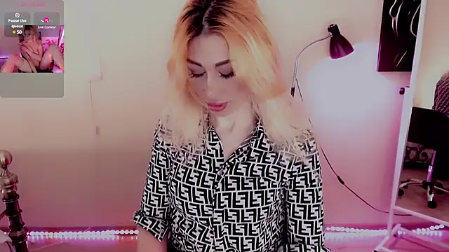 AnnieGOld  online show from 22, 2, 2025