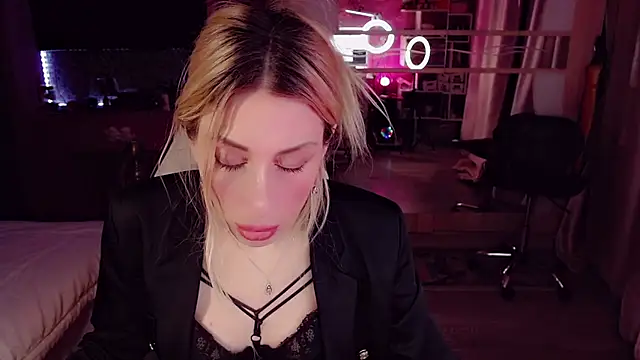 AnnieGOld  online show from 6, 1, 2026