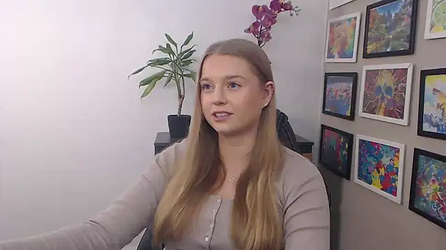 Snapshot of Mysteryerica chatting on 15, 1, 2025 Mysteryerica online show from 15, 1, 2025