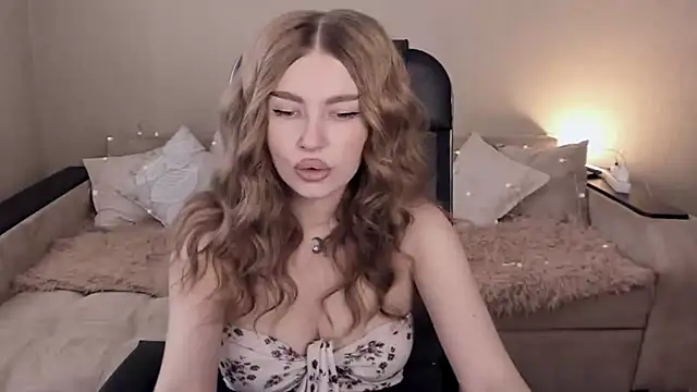 ViolettaLopez online show from 10, 2, 2025