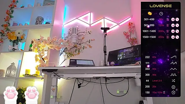 Snapshot of Elena-Marilyn chatting on 21, 2, 2025 Elena-Marilyn online show from 21, 2, 2025