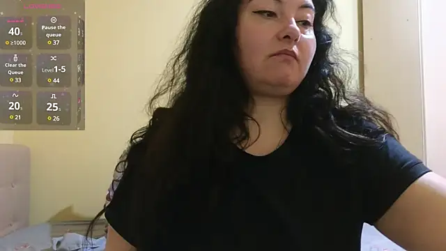 Snapshot of BBW_MILF_4U chatting on 4, 2, 2025 BBW MILF 4U online show from 4, 2, 2025