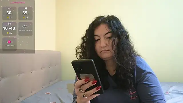 Snapshot of BBW_MILF_4U chatting on 24, 2, 2025 BBW MILF 4U online show from 24, 2, 2025