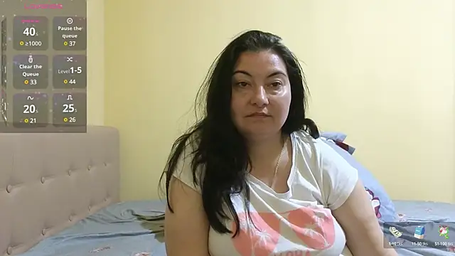 Snapshot of BBW_MILF_4U chatting on 1, 3, 2025 BBW MILF 4U online show from 1, 3, 2025