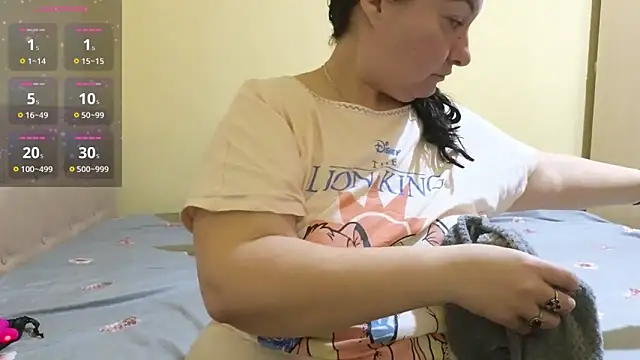 Snapshot of BBW_MILF_4U chatting on 2, 3, 2025 BBW MILF 4U online show from 2, 3, 2025