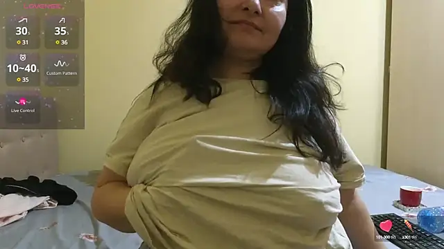 Snapshot of BBW_MILF_4U chatting on 3, 3, 2025 BBW MILF 4U online show from 3, 3, 2025