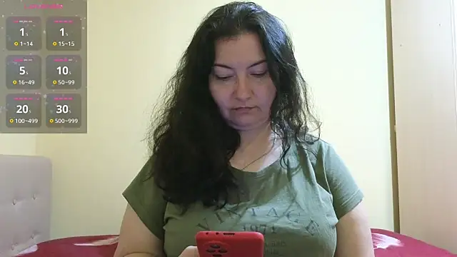Snapshot of BBW_MILF_4U chatting on 9, 3, 2025 BBW MILF 4U online show from 9, 3, 2025