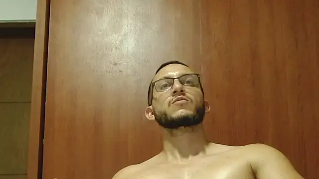 Snapshot of MarcusMilarc chatting on 2, 3, 2025 MarcusMilarc online show from 2, 3, 2025