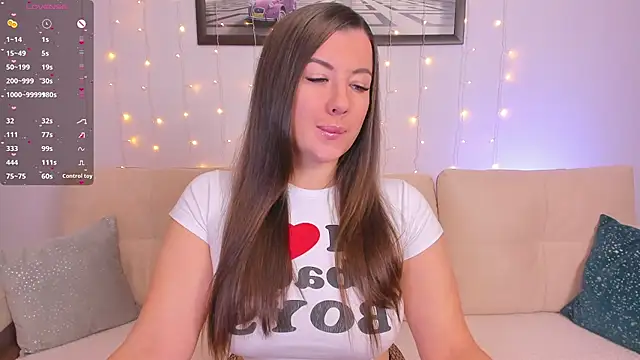 Snapshot of CrazyBeach chatting on 30, 11, 2025 CrazyBeach online show from 30, 11, 2025