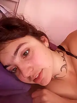 Blulilla69 online show from 16, 12, 2024