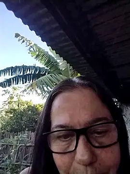 Snapshot of catdool chatting on 5, 1, 2025 catdool online show from 5, 1, 2025