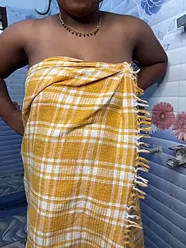 Dhiyapink online show from 8, 2, 2025