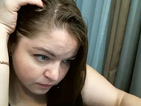 Snapshot of cute__cherry chatting on 30, 11, 2025 cute cherry online show from 30, 11, 2025