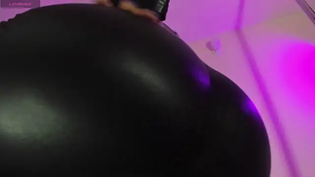 Cristina  Smith online show from 11, 1, 2025